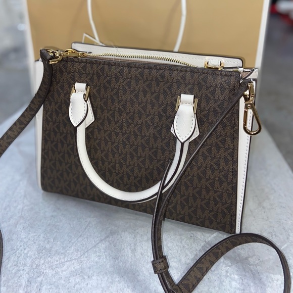 MK Crossbody Bag - Picture 4 of 4